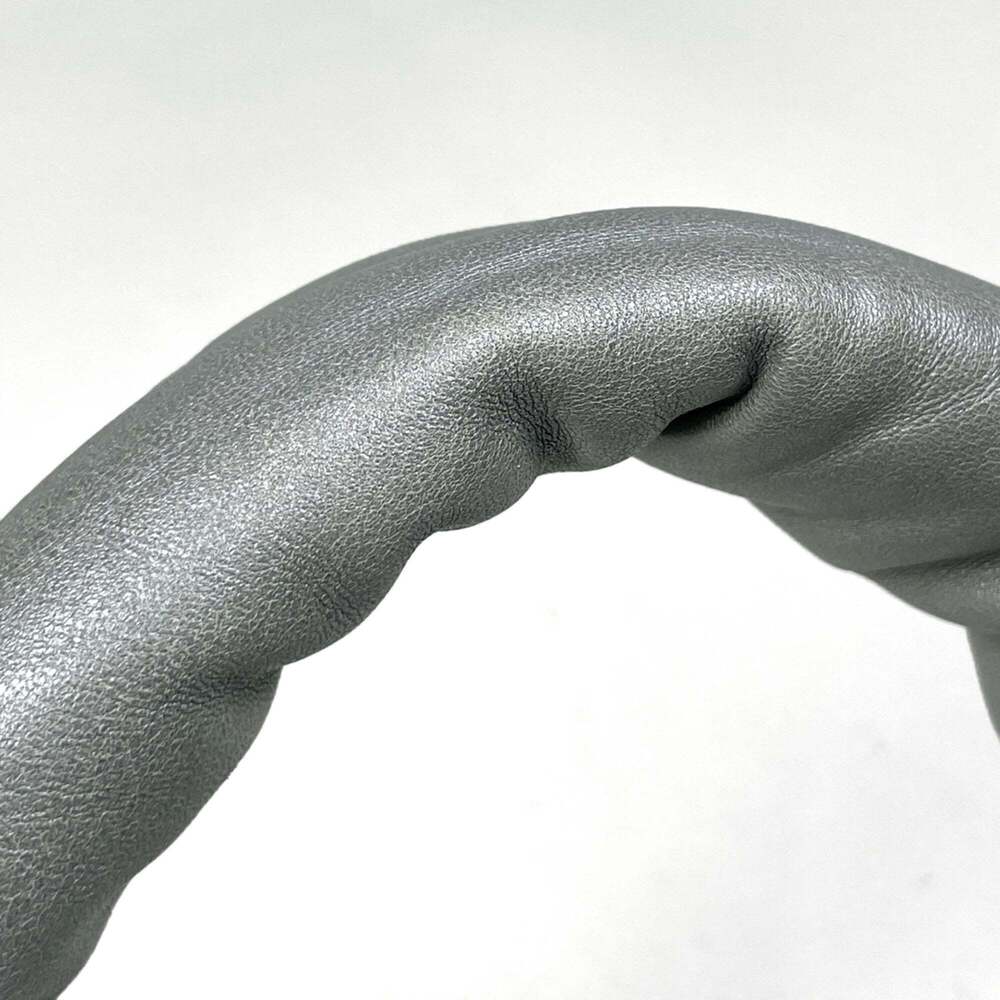 CHANEL Silver Leather Tote Bag - Picture 5 of 9